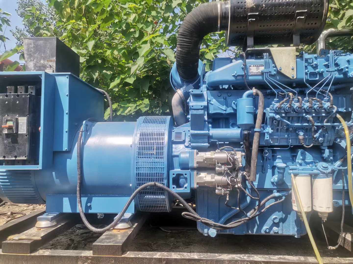 新吴详细说明降低 800kW 柴油发电机输出电流波动的方法