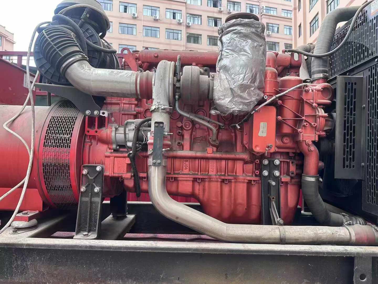 新吴如何选择适合 600kW 柴油发电机组的过载保护器？