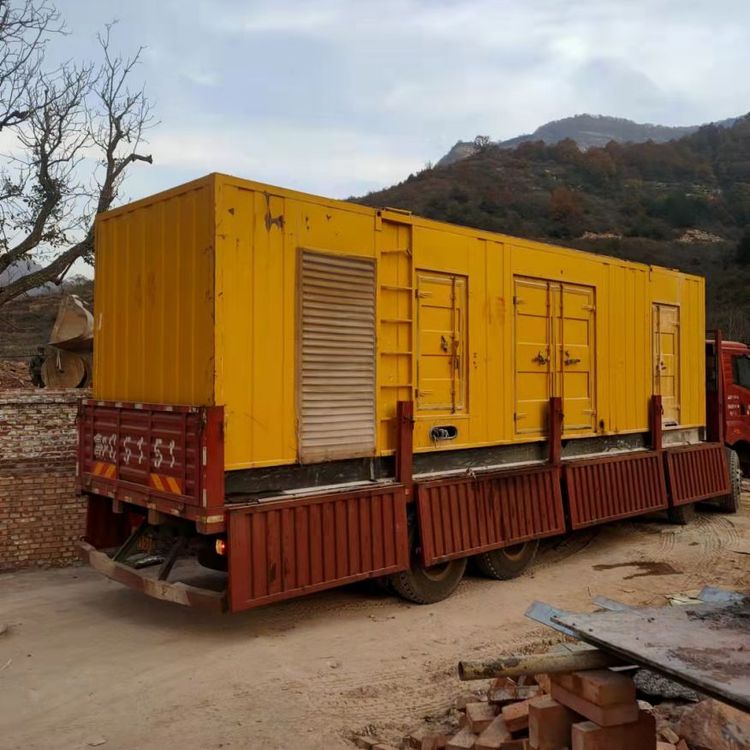 新吴200kW 发电机组在带电阻性负载时，输出功率会受到哪些因素的影响？